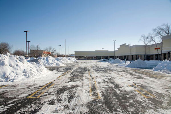 retail snow clearing Brampton Ontario