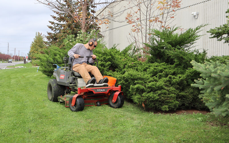 Commercial Landscaping Near Aurora Ontario